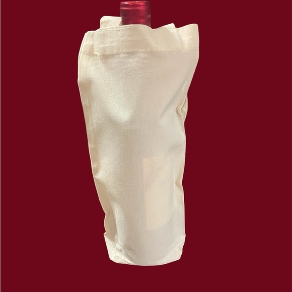 HANDCRAFTED WINE GIFT BAG HOLDS 750ML BOTTLE.  BUNDLE 2 FOR $25. - Picture 2 of 2